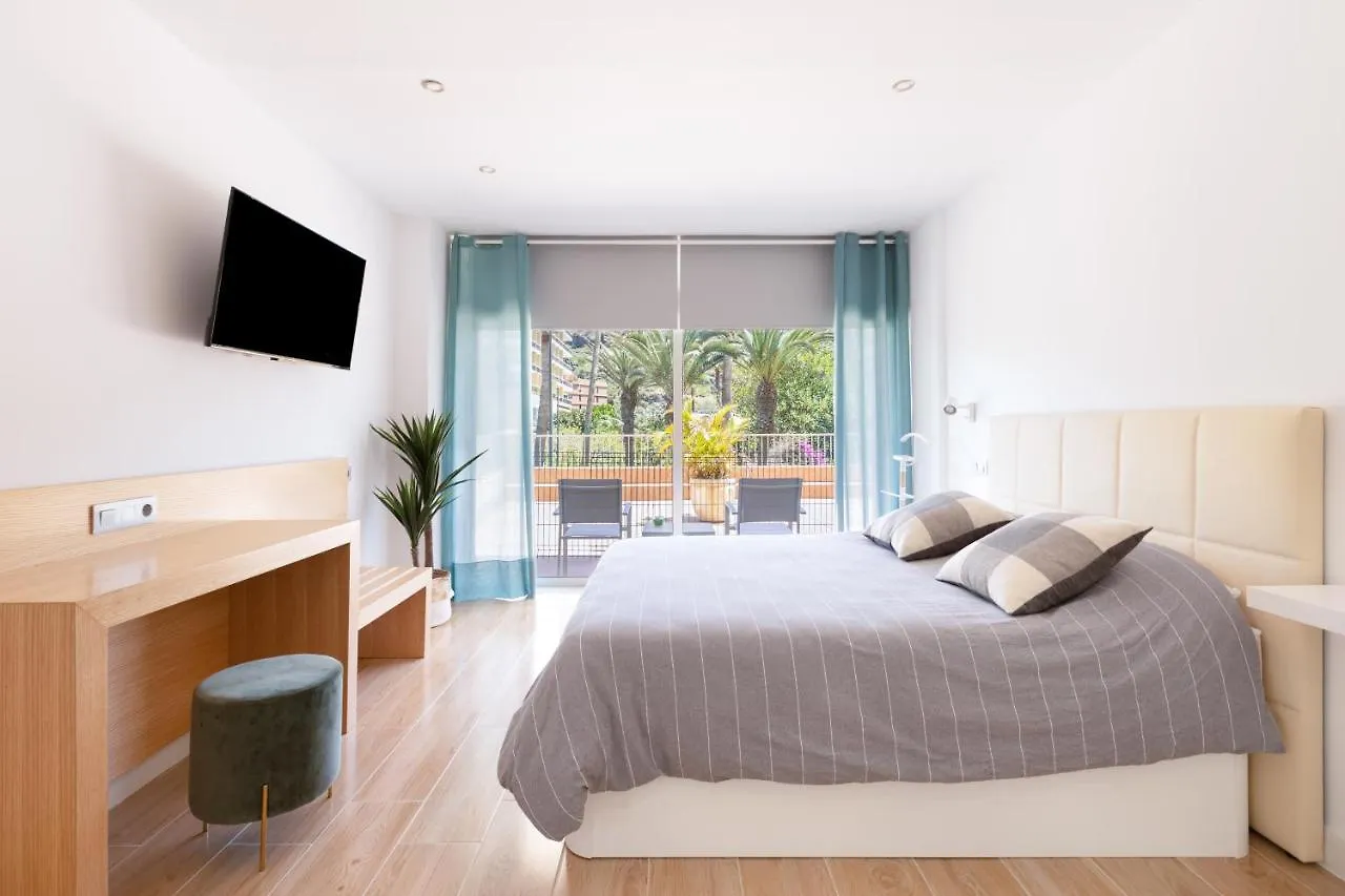 Apartment Palmeras Playa Studio: Pools, Beach, Sun & Shore Puerto de la Cruz