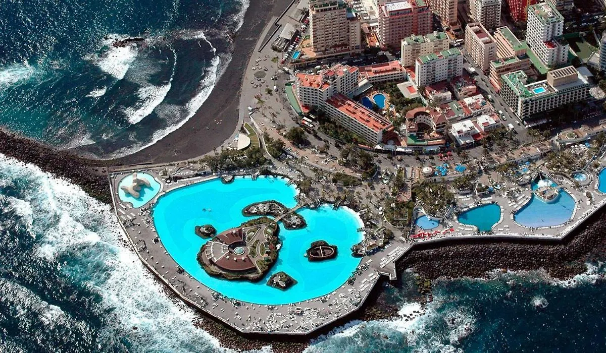 Apartment Palmeras Playa Studio: Pools, Beach, Sun & Shore Puerto de la Cruz  Spanien
